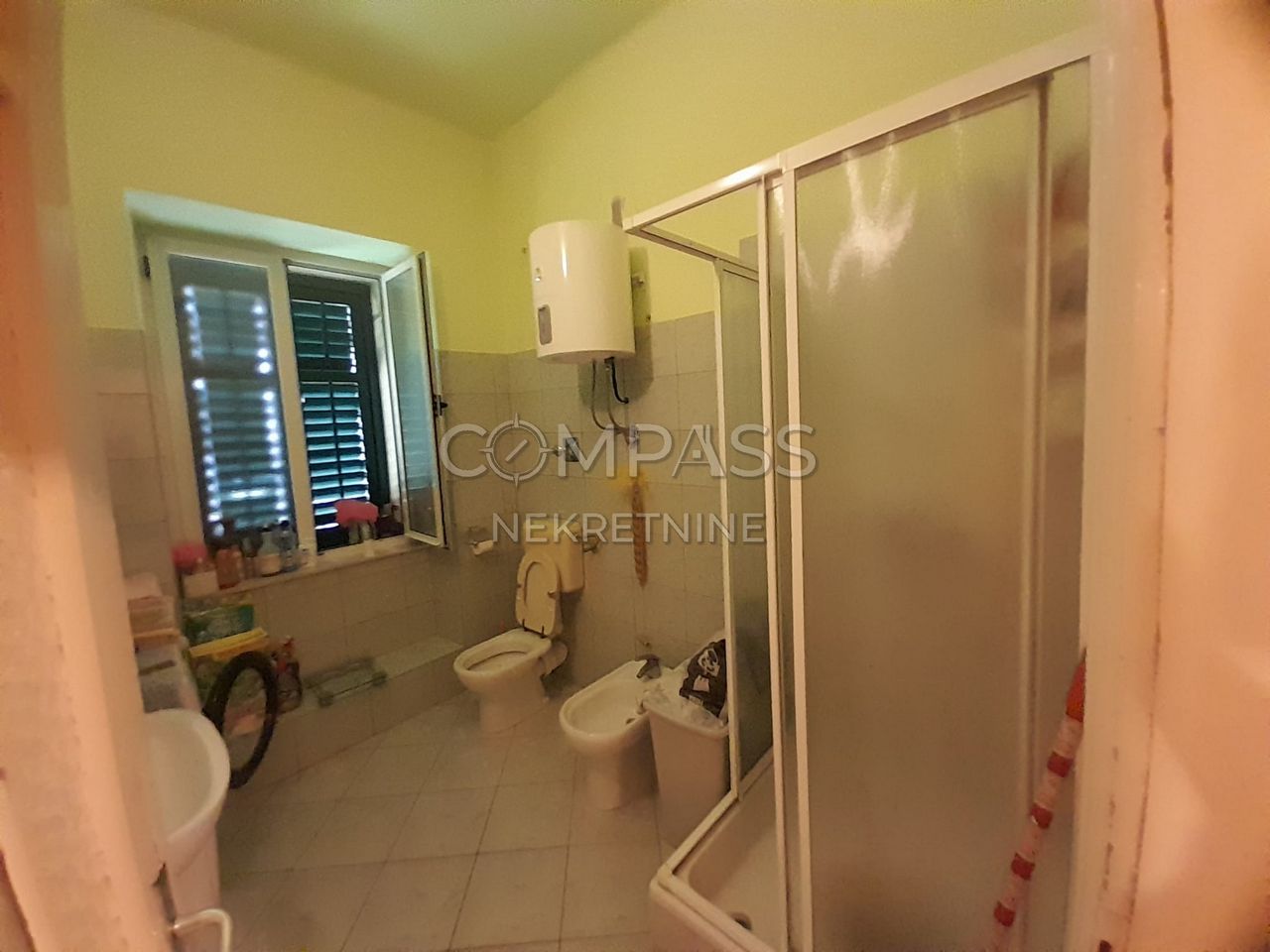 Prekrasan stan na Bačvicama 70.00 m2 (prodaja)